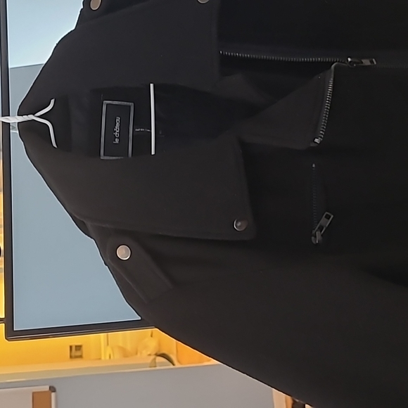 Wool Blend Black Notch Collar Belted Jacket - Picture 6 of 8